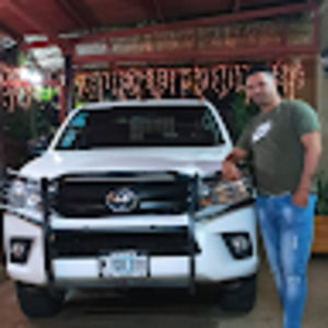 Meet your Posher, Yariel